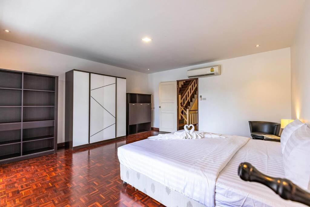 4 Bedroom Townhouse In Great Location! Hua Hin Luaran gambar