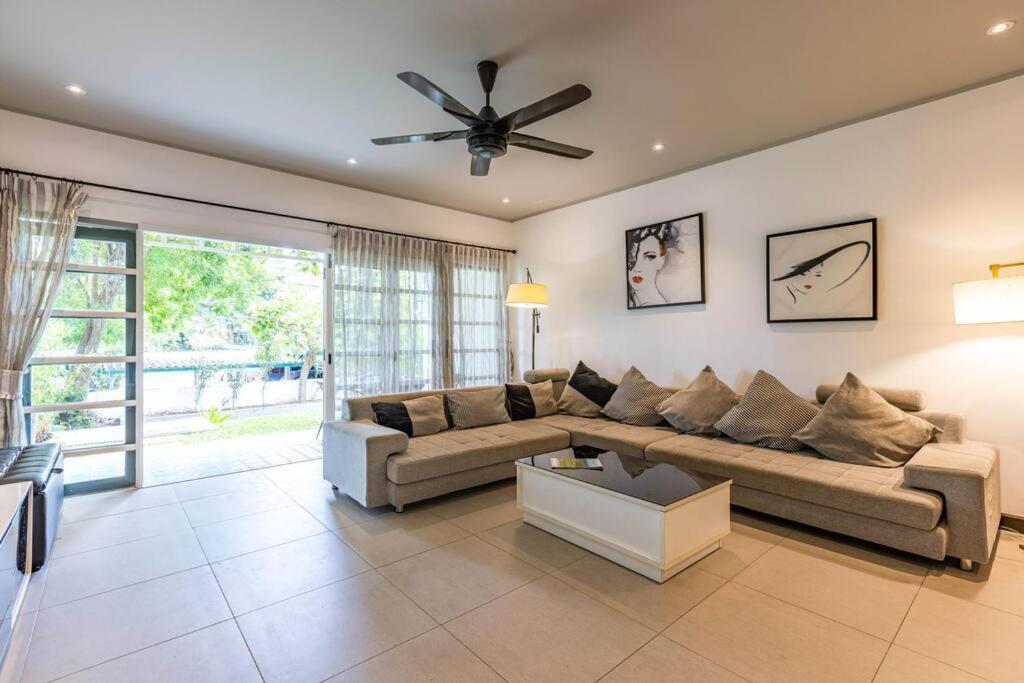 4 Bedroom Townhouse In Great Location! Hua Hin Luaran gambar